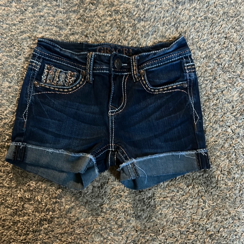 Grace in LA shorts